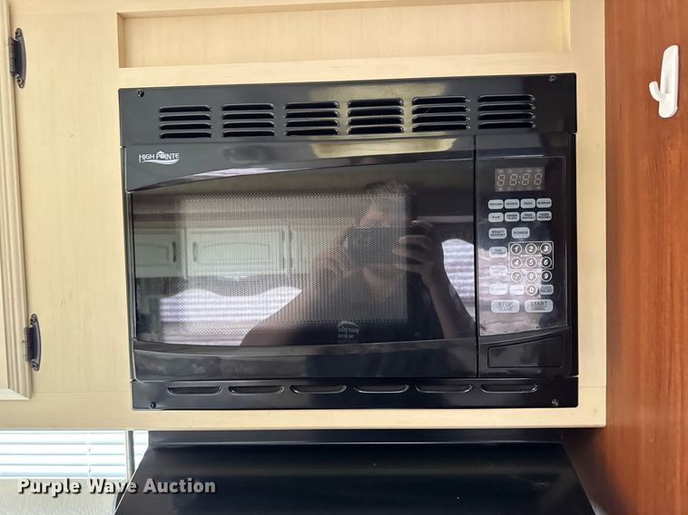 image for item DV2533 2011 Keystone Outback camper