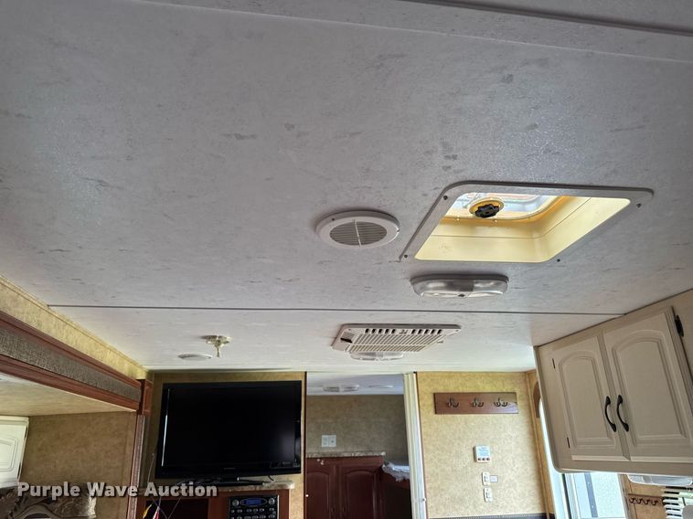 image for item DV2533 2011 Keystone Outback camper