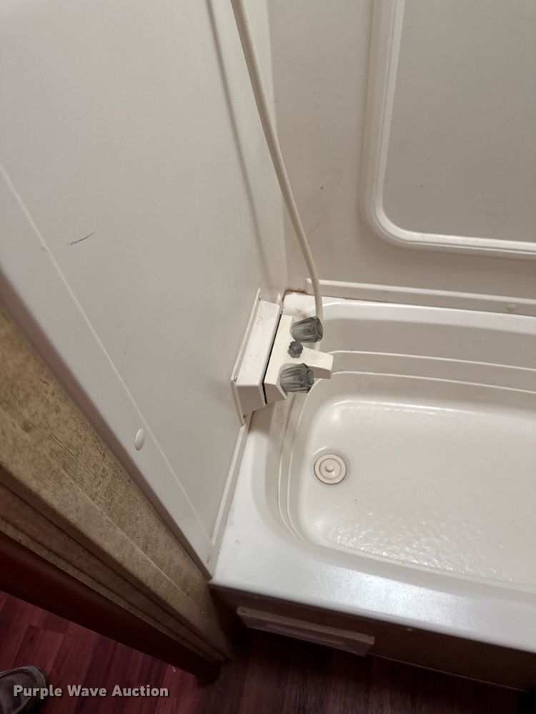 image for item DV2533 2011 Keystone Outback camper