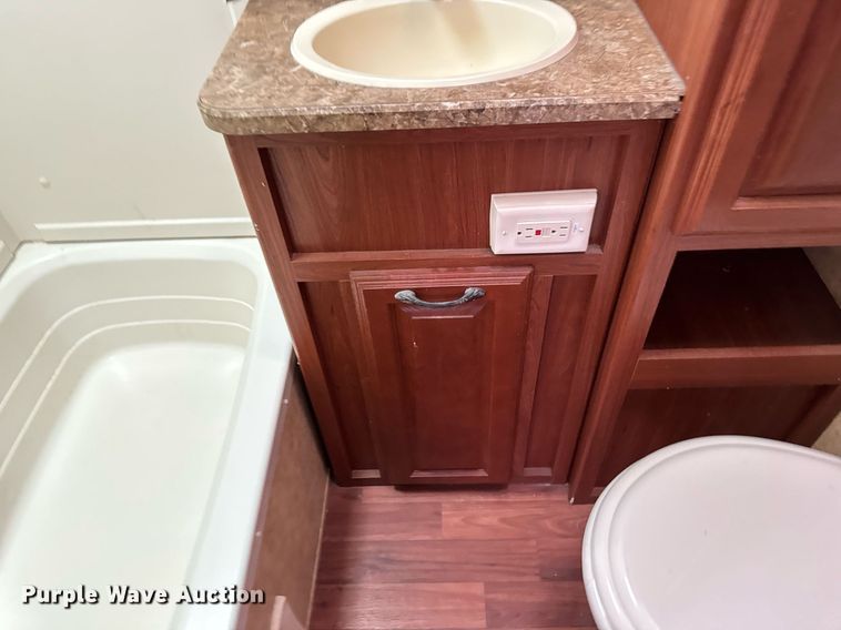 image for item DV2533 2011 Keystone Outback camper