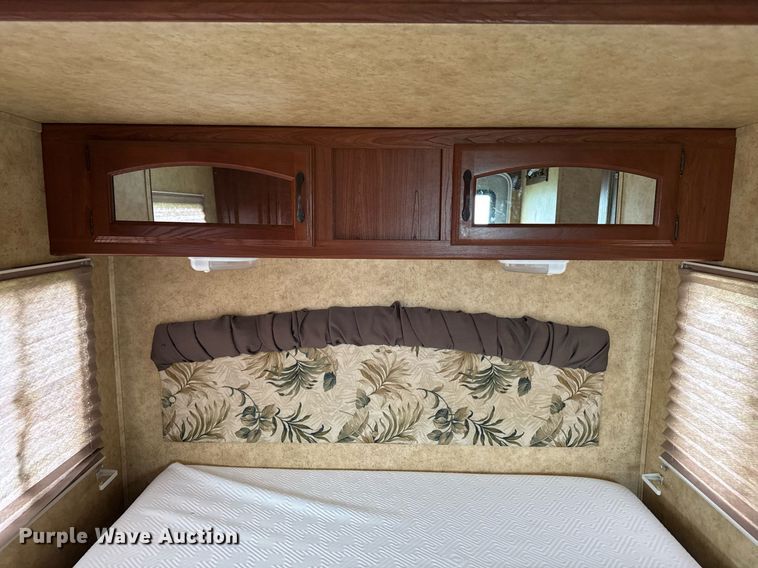 image for item DV2533 2011 Keystone Outback camper