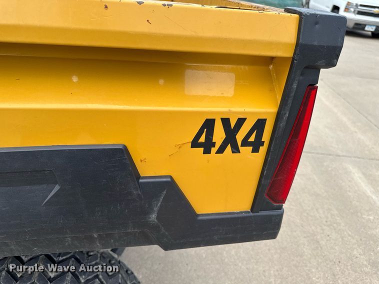 image for item DV2578 2019 Caterpillar CUV85 utility vehicle