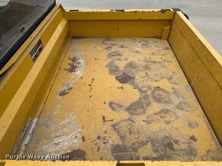 image for item DV2578 2019 Caterpillar CUV85 utility vehicle