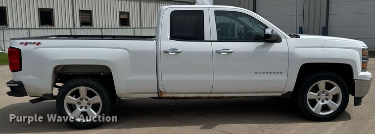 image for item DV2579 2015 Chevrolet Silverado 1500 Double Cab pickup truck