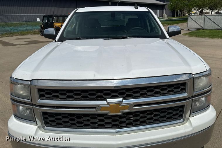 image for item DV2579 2015 Chevrolet Silverado 1500 Double Cab pickup truck