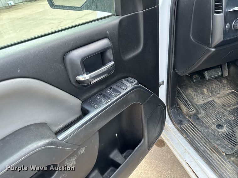 image for item DV2579 2015 Chevrolet Silverado 1500 Double Cab pickup truck