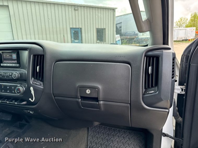 image for item DV2579 2015 Chevrolet Silverado 1500 Double Cab pickup truck