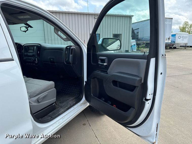 image for item DV2579 2015 Chevrolet Silverado 1500 Double Cab pickup truck