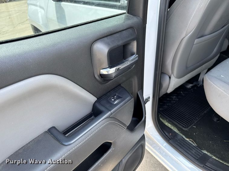 image for item DV2579 2015 Chevrolet Silverado 1500 Double Cab pickup truck