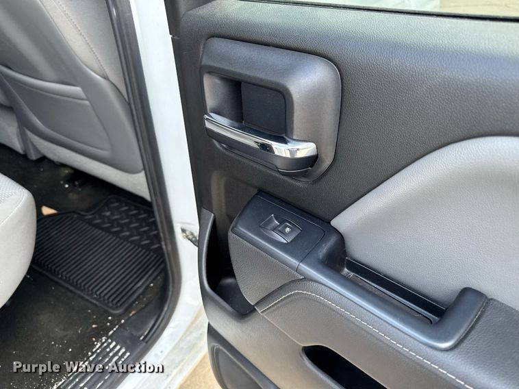 image for item DV2579 2015 Chevrolet Silverado 1500 Double Cab pickup truck