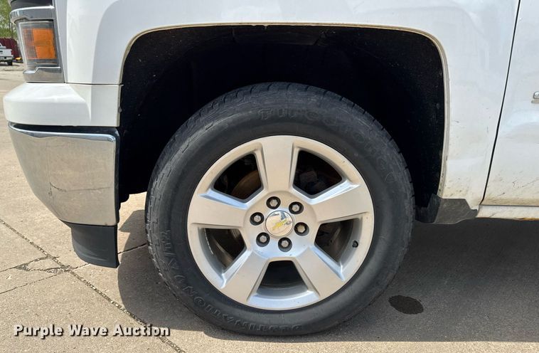 image for item DV2579 2015 Chevrolet Silverado 1500 Double Cab pickup truck