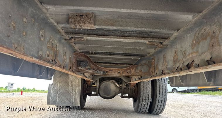 image for item DV4021 2002 International 3800 school bus