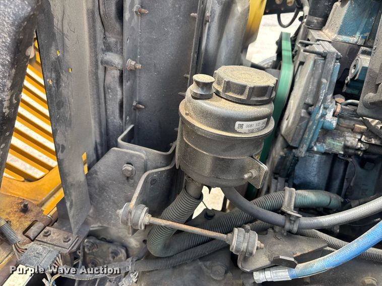 image for item DV4021 2002 International 3800 school bus