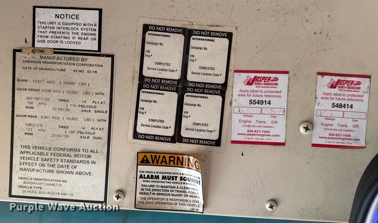 image for item DV4021 2002 International 3800 school bus