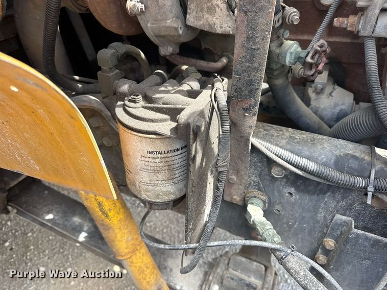 image for item DV4022 2002 International 3000IC school bus