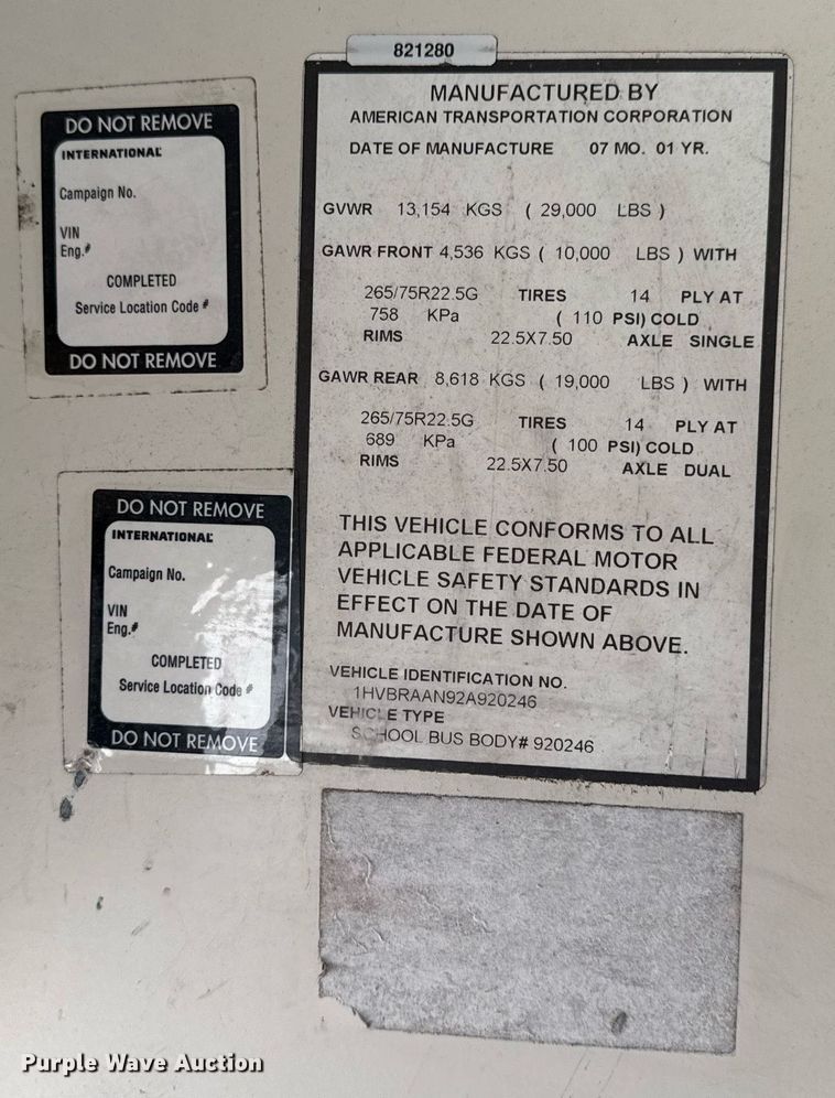 image for item DV4022 2002 International 3000IC school bus