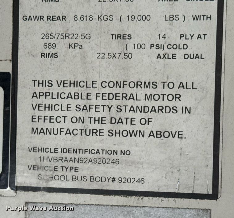image for item DV4022 2002 International 3000IC school bus