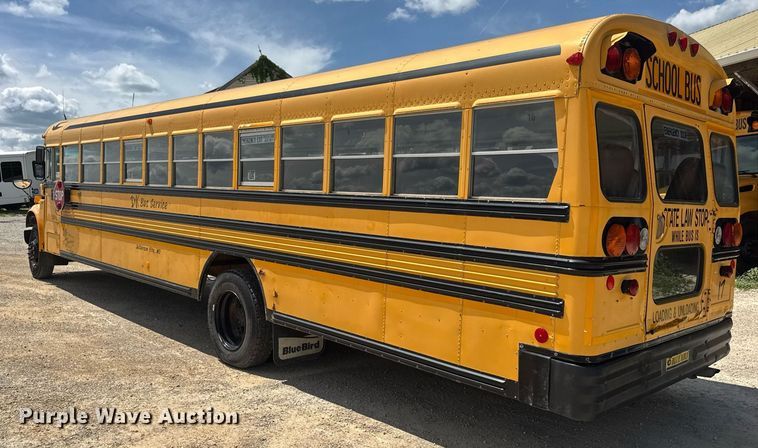 image for item DV4023 2002 International 3800 school bus