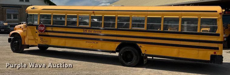 image for item DV4023 2002 International 3800 school bus