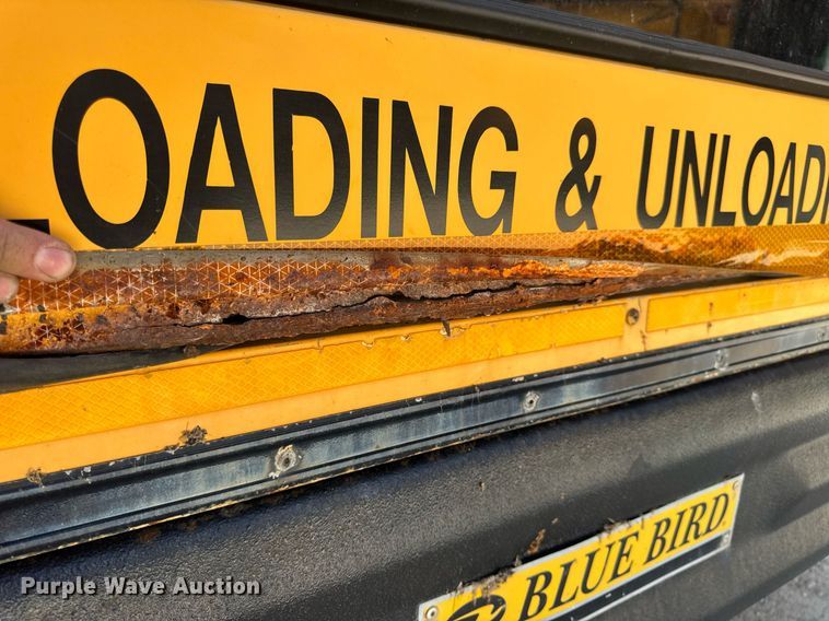 image for item DV4023 2002 International 3800 school bus