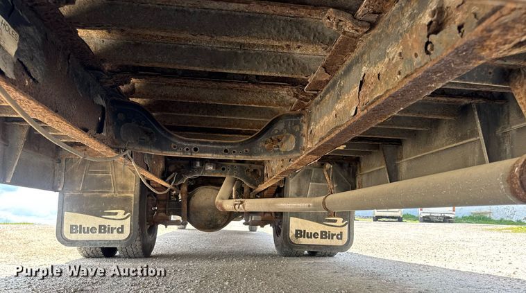 image for item DV4023 2002 International 3800 school bus