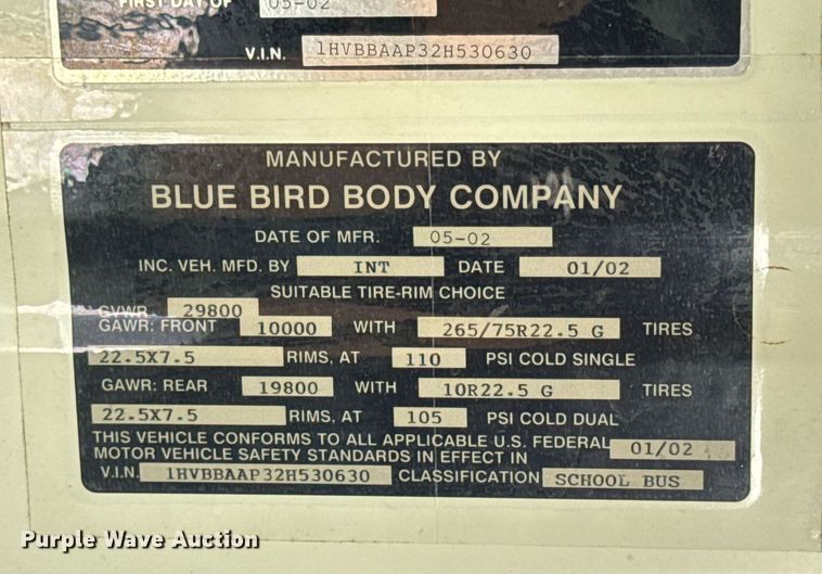 image for item DV4023 2002 International 3800 school bus