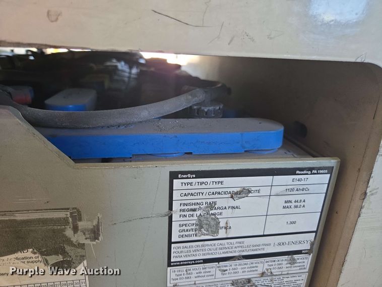 image for item DW1931 Crown RC5545-40 forklift