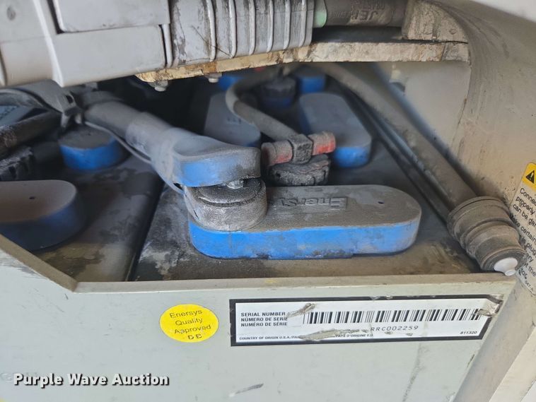 image for item DW1931 Crown RC5545-40 forklift