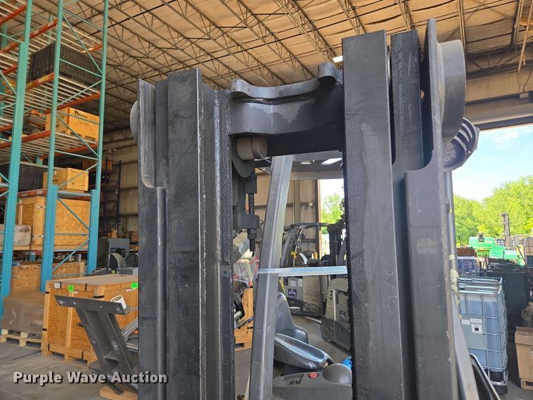 image for item DW1932 2017 Crown RC5545-40 forklift