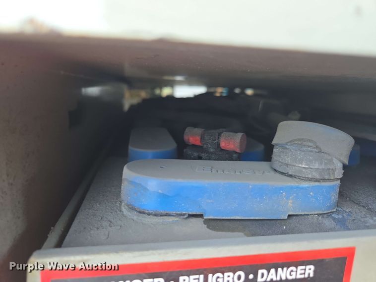 image for item DW1932 2017 Crown RC5545-40 forklift