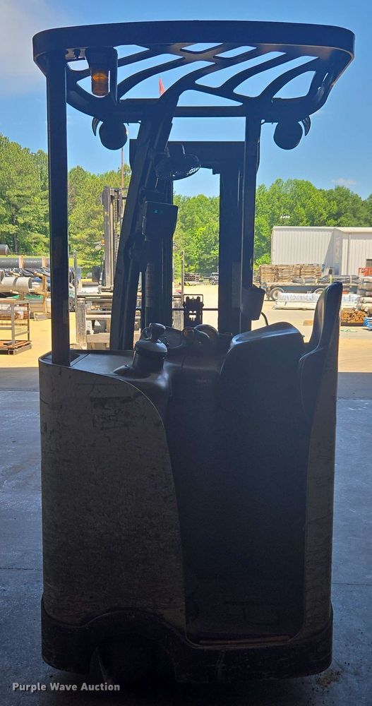 image for item DW1933 2017 Crown RC5545-40 forklift