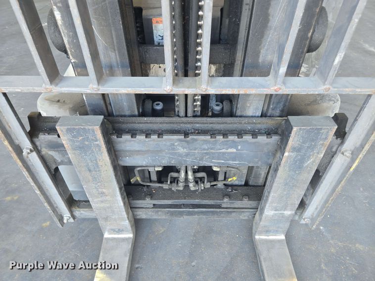 image for item DW1933 2017 Crown RC5545-40 forklift