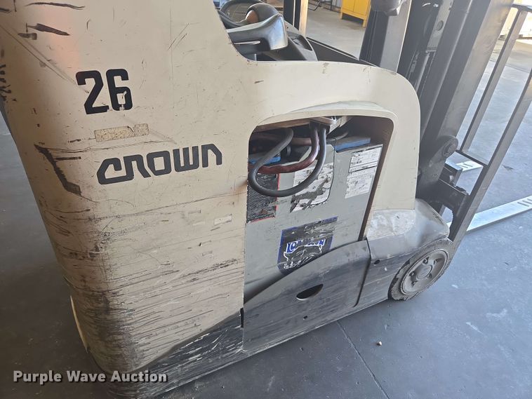 image for item DW1933 2017 Crown RC5545-40 forklift