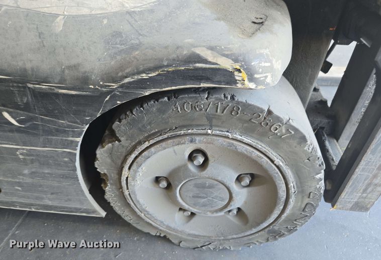 image for item DW1933 2017 Crown RC5545-40 forklift