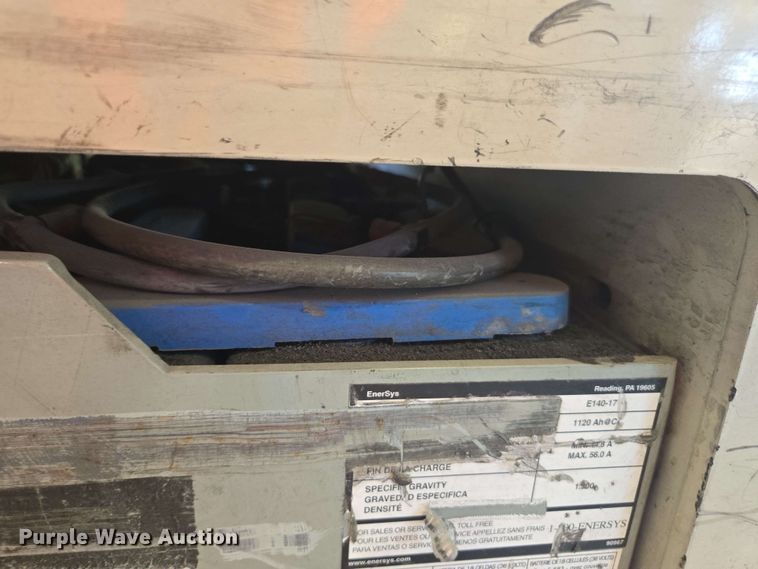 image for item DW1934 Crown RC5545-40 forklift