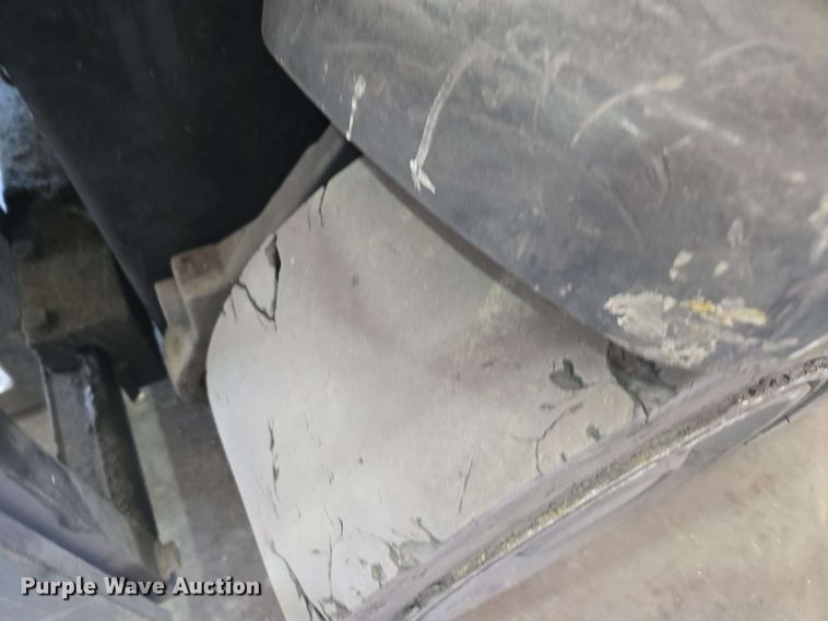 image for item DW1934 Crown RC5545-40 forklift