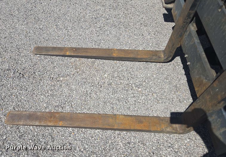 image for item DW1935 2015 Moffett M8 55.3 forklift