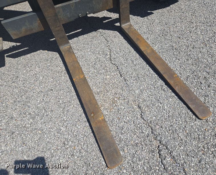 image for item DW1935 2015 Moffett M8 55.3 forklift