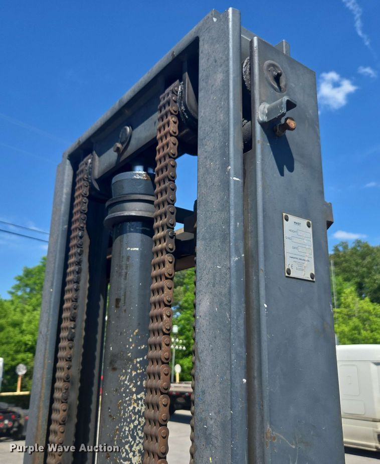 image for item DW1935 2015 Moffett M8 55.3 forklift