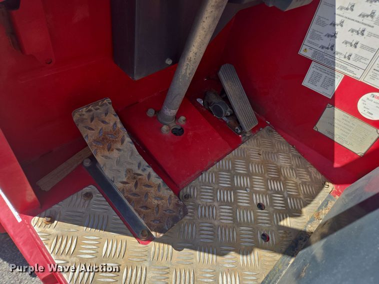 image for item DW1935 2015 Moffett M8 55.3 forklift