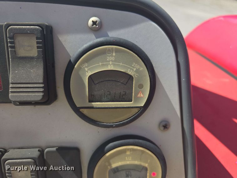 image for item DW1935 2015 Moffett M8 55.3 forklift