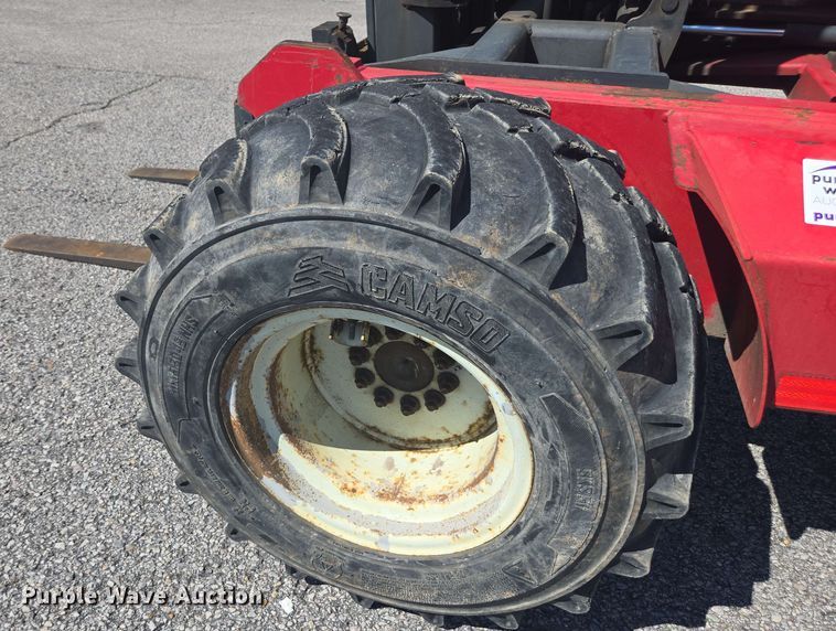 image for item DW1935 2015 Moffett M8 55.3 forklift