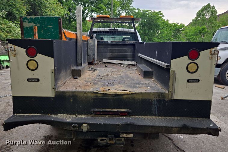 image for item DW1936 2016 Ford F550 Super Duty XL SuperCab utility / service truck