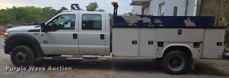 image for item DW1936 2016 Ford F550 Super Duty XL SuperCab utility / service truck