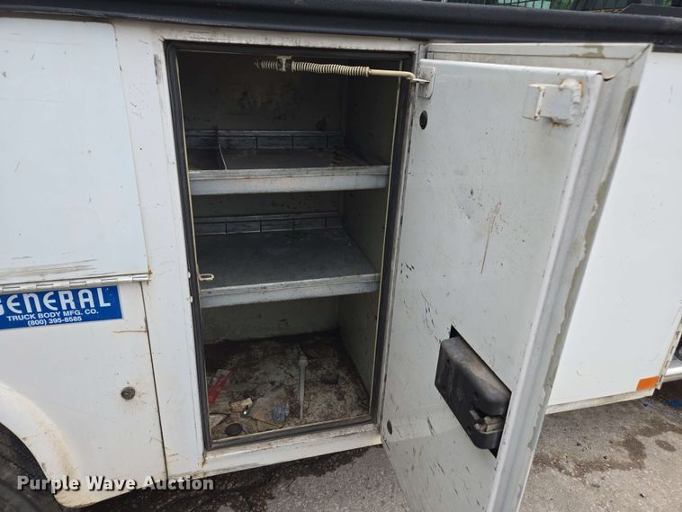 image for item DW1936 2016 Ford F550 Super Duty XL SuperCab utility / service truck