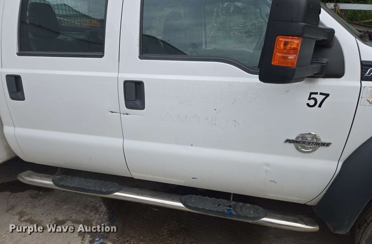 image for item DW1936 2016 Ford F550 Super Duty XL SuperCab utility / service truck