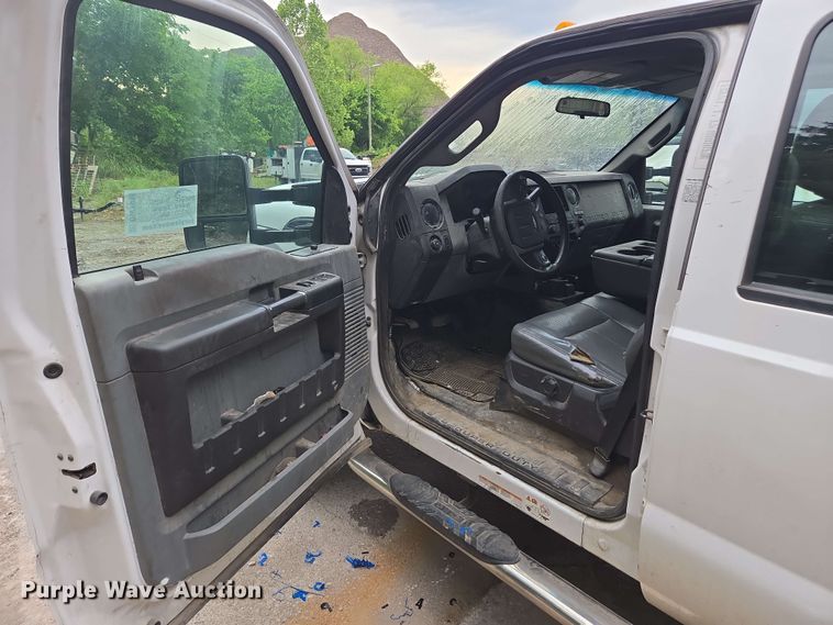 image for item DW1936 2016 Ford F550 Super Duty XL SuperCab utility / service truck