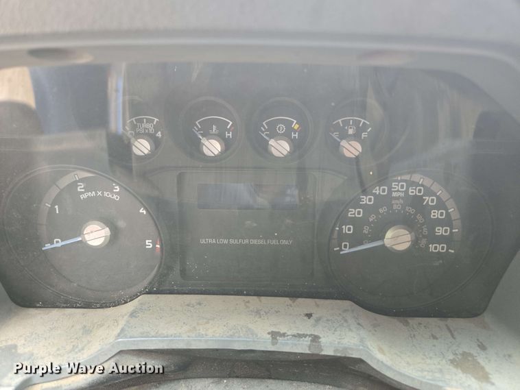 image for item DW1936 2016 Ford F550 Super Duty XL SuperCab utility / service truck