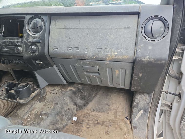 image for item DW1936 2016 Ford F550 Super Duty XL SuperCab utility / service truck