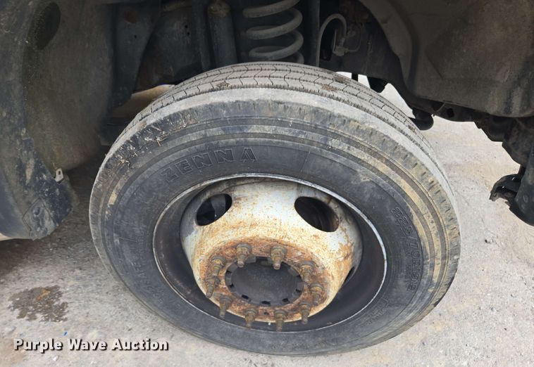 image for item DW1936 2016 Ford F550 Super Duty XL SuperCab utility / service truck